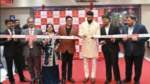 Vicky Kaushal inaugurates brand new Kalyan Jewellers’ Showroom