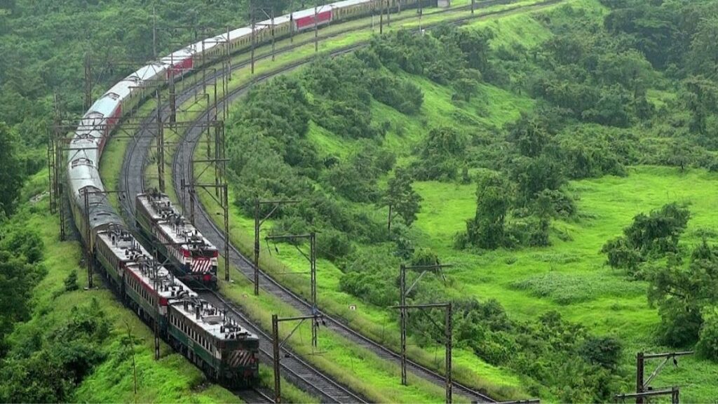 new Mumbai-Pune railway line