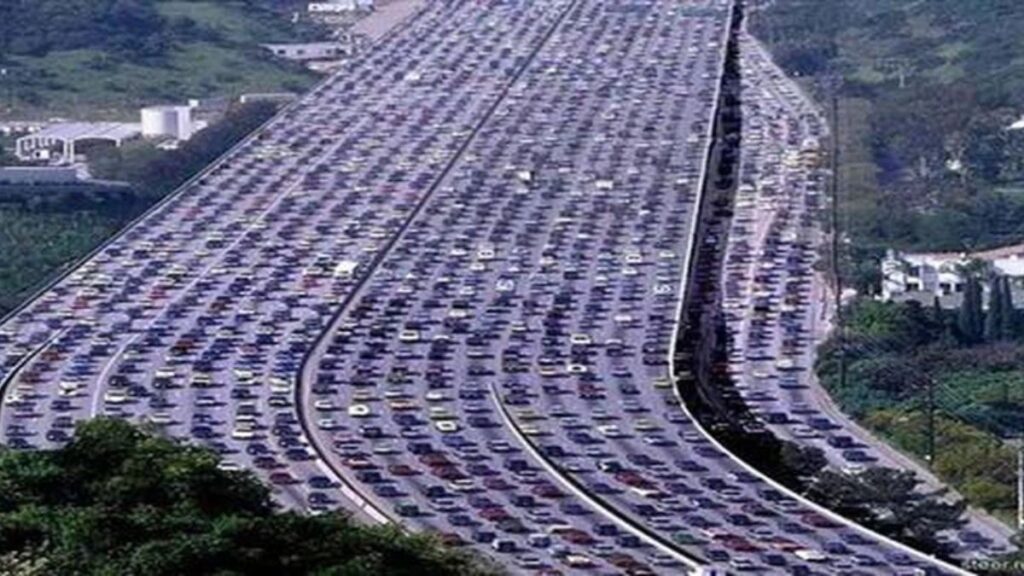 longest traffic jam in the world