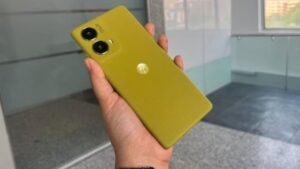 Moto G85 Deal