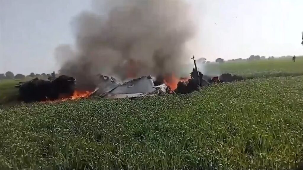 IAF's Mirage Aircraft Crashes Near Gwalior