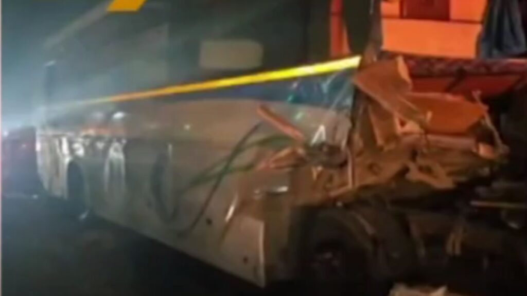 Pune-Nashik Highway accident